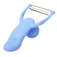 Load image into Gallery viewer, Men Shaped Fruit Vegetable Kitchen Blade Peeler with Durable ABS Handle, Men Shaped Peel Knife