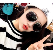 Load image into Gallery viewer, UV400 UV Protection Metal Frame AC Lens Frog Mirror Eyeglasses Sunglasses