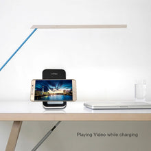 Load image into Gallery viewer, Vinsic Output 5V 1A Qi Standard Wireless Charger Fast Charger