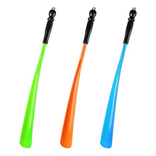 Load image into Gallery viewer, 018 Plastic Handle Shoe Puller Elderly Pregnant Women Wear Shoes Assist Device, Color Random Delivery