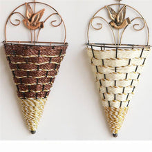 Load image into Gallery viewer, Wall Wicker Hanging Rttan Vase Basket Farm Decoration, Random Color Delivery, Hanging Rttan Vase