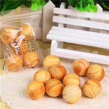 Load image into Gallery viewer, 5pcs / Set Wooden Anti-Mold Moth Repellent Insect-Repellent Natural Camphor Balls Wooden Balls
