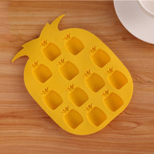 Load image into Gallery viewer, 5 PCS Pineapple Creative Silicone Ice Tray Ice Maker Ice Mold, Random Color Delivery, Pineapple Ice Maker