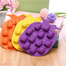 Load image into Gallery viewer, 5 PCS Pineapple Creative Silicone Ice Tray Ice Maker Ice Mold, Random Color Delivery, Pineapple Ice Maker