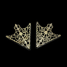 Load image into Gallery viewer, 1 Pair Crown hollow pattern collar buckle, Ancient bronze, Gold