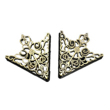 Load image into Gallery viewer, 1 Pair Crown hollow pattern collar buckle, Ancient bronze, Gold