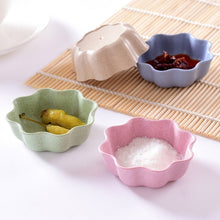 Load image into Gallery viewer, 5 PCS Creative Plum Shape Dishes Wheat Straw Seasoning Dish Snack Plate Chili Sauce Ketchup Dressing Salt Dish,Size:7x7x2.5cm