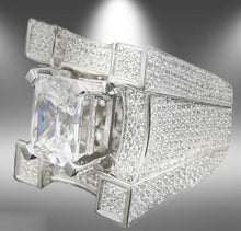 Load image into Gallery viewer, Men Luxurious Microencrusted Zircon Ring, Silver, Gold