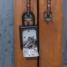 Load image into Gallery viewer, Safty Key Lock Box Combination Portable Aluminium Alloy Key Safe Box Security Key Holder Secure Box, Security Key Holder