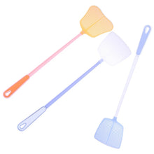 Load image into Gallery viewer, Household Plastic Long Handle Fly Swatter Mosquito Swatter, Random Color Delivery, 1PC