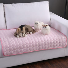 Load image into Gallery viewer, SFB104 Summer Cooling Mats Blanket Ice Pet Dog Cat Bed Mats, 50x40cm, 63x50cm, 70x56cm, 102x70cm