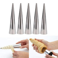 Load image into Gallery viewer, 5 PCS Cone Roll Moulds Stainless Steel Spiral Nozzle Croissants Pastry Cream Horn Cake Mold
