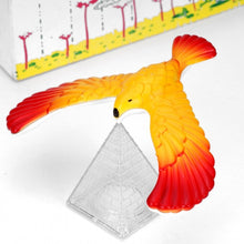 Load image into Gallery viewer, 2 PCS Miracle Style Novelty Amaze Eagle Magic Box Balance Bird  Children Educational Toys Random Color