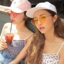 Load image into Gallery viewer, Cat Eye Sunglasses Current Trigonal Light coloured Lens Sunglasses