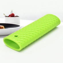 Load image into Gallery viewer, 2 PCS Durable Thick Silicone Pot Handle Multicolor Thermal Insulation Sleeve Anti Skid Non Slip Soft Handle Pot Cover