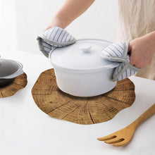 Load image into Gallery viewer, 2 PCS Wood Placement Table Mats Tableware Pad Lotus Shape Tea Cup Bowl Decoration, Table Mats 1