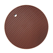 Load image into Gallery viewer, Honeycomb Silicone Round Non-slip Heat Resistant Mat, Size: 18x18x0.8cm, Honeycomb Silicone Mat