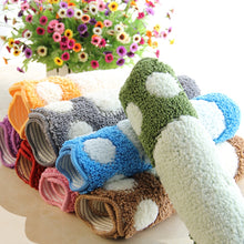 Load image into Gallery viewer, Foot-shaped Non Slip Shaggy Soft Water Absorption Bedroom Bathroom Carpet Mat, Size: 40x60cm