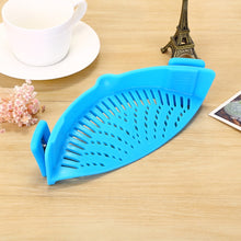 Load image into Gallery viewer, Silicone Pot Filter Kitchen Clip Pot Filter Drain Excess Liquid Drain Pasta Vegetable Cookware