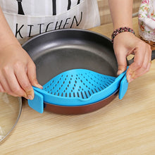 Load image into Gallery viewer, Silicone Pot Filter Kitchen Clip Pot Filter Drain Excess Liquid Drain Pasta Vegetable Cookware