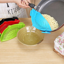 Load image into Gallery viewer, Silicone Pot Filter Kitchen Clip Pot Filter Drain Excess Liquid Drain Pasta Vegetable Cookware