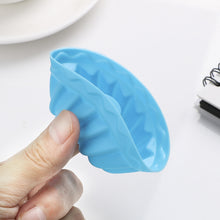 Load image into Gallery viewer, 12 pcs Thread Shape Baking Jelly Mould  Silicone Pudding Cupcake Muffin Donut Mold, Thread Shape