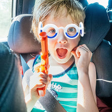 Load image into Gallery viewer, Foldable Portable No Lens Anti-motion Sickness Seasick Liquid Glasses Outdoor Travel Tool