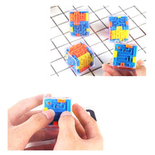 Load image into Gallery viewer, 3 PCS 3D Cube Maze Toy Stress Relief Early Education Toys