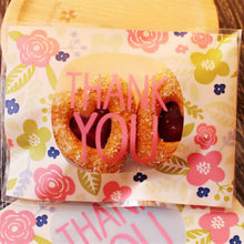 Load image into Gallery viewer, 100pcs / Pack Baking Bags Candy Bags Biscuit Bags Small Pastry Bags Handmade Soap Self-adhesive Bags, Self-adhesive Bags