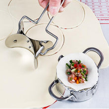 Load image into Gallery viewer, Stainless Steel Dumpling Maker Dough Cutter Dumpling Mould Kitchen Accessories Pastry Tools, Large 9.7cm with White Box, Small 7.7cm with White Box, 8.3 Dumplings Round Knife, 7.3 Dumplings Round knife