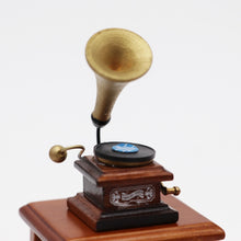 Load image into Gallery viewer, 1:12 Mini House Toy Simulation Retro Gramophone with Record