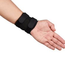 Load image into Gallery viewer, Golf Swing Practice Wrist Correction Immobilizer, Black