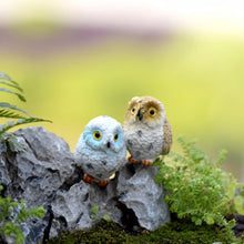 Load image into Gallery viewer, 2 PCS Moss Micro Landscape Creative Resin Mini Owl Ornament，Random Color Delivery