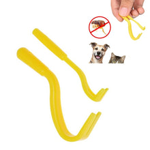 Load image into Gallery viewer, 2 PCS Pet Catcher Flea Clipper Animal Deworming Pull Hard Tick Extractor Cats and Dogs Lice Scavenging Flea Hook, 2 PCS Green, 2 PCS Yellow, 2 PCS Blue