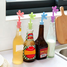 Load image into Gallery viewer, 5 PCS Silicone Wine Stopper Flower Beer Stopper, 5 PCS Flower Shape(Purple), 5 PCS Flower Shape(Red), 5 PCS Flower Shape(Blue)