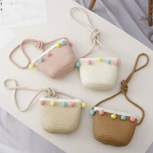 Load image into Gallery viewer, Girls Summer Breathable Straw Braided Floral Shape Border Beach Sun Hat + Small Satchel Set