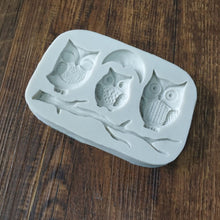 Load image into Gallery viewer, Owl Fondant Mold Cake Decoration Diy Dry Pais Chocolate Silicone Mold, Owl  Shape