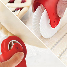 Load image into Gallery viewer, Baking Tools Pasta Cutting Wheel Hemming Wheel Manual Noodle Cutter Roller Knife Creative Kitchen Gadgets
