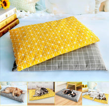 Load image into Gallery viewer, Winter Thick Warm Pet Sleeping Mat Cat Dog Sleeping Bed, S, M, L, XL