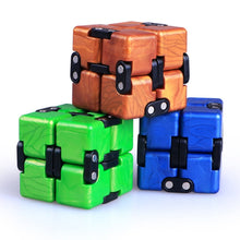 Load image into Gallery viewer, Creative Decompression Puzzle Smooth Fun Infinite Rubik Cube Toy