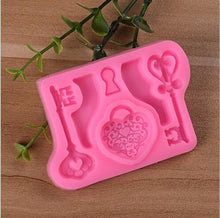 Load image into Gallery viewer, 2 PCS Food Love Lock Key Fondant Silicone Mold DIY Baking Cake Decoration Tool, Food Love Lock Key Shape