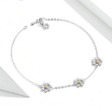 Load image into Gallery viewer, S925 Sterling Silver Platinum Plated Bracelet Cute Daisy Bracelet, Daisy