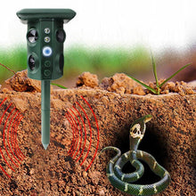 Load image into Gallery viewer, Outdoor Solar Animal Repeller Ultrasonic Vibration Multi-functional Snake Repeller, Solar Animal Repeller