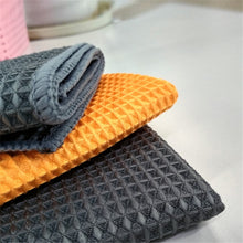 Load image into Gallery viewer, Pineapple Lattice Microfiber Lint-free Absorbent Honeycomb Car Washing Towel, 40x40cm