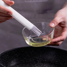 Load image into Gallery viewer, Kitchen Brush Removable Silicone Oil Brush Baking Barbecue Brush Oil Tool Random Color Delivery