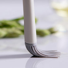 Load image into Gallery viewer, Kitchen Brush Removable Silicone Oil Brush Baking Barbecue Brush Oil Tool Random Color Delivery