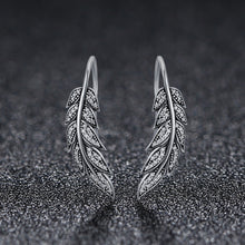 Load image into Gallery viewer, Diamond Leaf Silver Earrings Female S925 Sterling Silver Earrings, SCE215