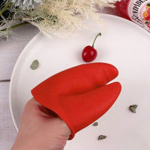 Load image into Gallery viewer, One Pair Lobster Tongs Heat Insulation Gloves Kitchen High Temperature Resistant Silicone Anti-scald Hand Clips, Insulation Gloves