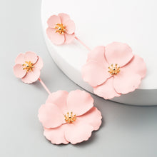 Load image into Gallery viewer, 1 Pair Boho Style Earrings Alloy Flower Long Earrings, White, Yellow, Red, Black, Pink, Dark Green
