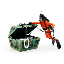 Load image into Gallery viewer, Pneumatic Fish Tank Decoration Diver Treasure Hunt Frogman Aquarium Fish Tank Landscape